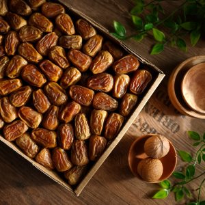 كرتون تمر سكري ( أكثر من ٣ كراتين )